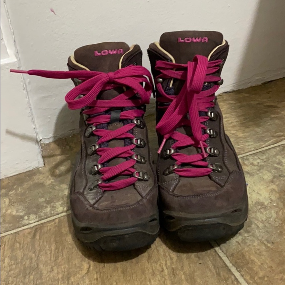 Lowa Renegade GORE-TEX Pro Hiking Boot
